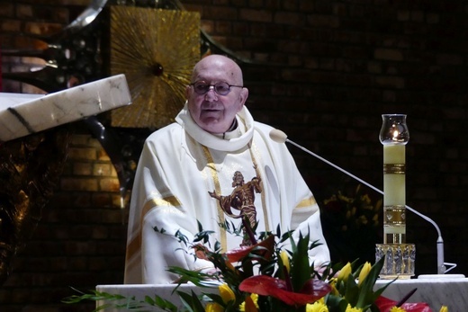 Potrójny jubileusz w parafii Jezusa Chrystusa Odkupiciela Człowieka na os. Karpackim w Bielsku-Białej