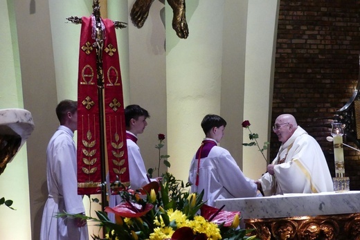 Potrójny jubileusz w parafii Jezusa Chrystusa Odkupiciela Człowieka na os. Karpackim w Bielsku-Białej