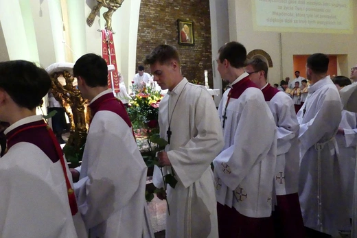 Potrójny jubileusz w parafii Jezusa Chrystusa Odkupiciela Człowieka na os. Karpackim w Bielsku-Białej