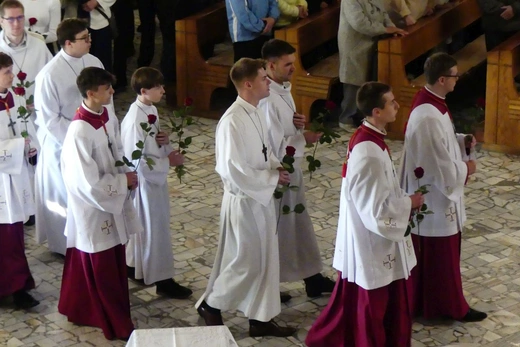 Potrójny jubileusz w parafii Jezusa Chrystusa Odkupiciela Człowieka na os. Karpackim w Bielsku-Białej