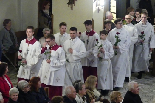 Potrójny jubileusz w parafii Jezusa Chrystusa Odkupiciela Człowieka na os. Karpackim w Bielsku-Białej