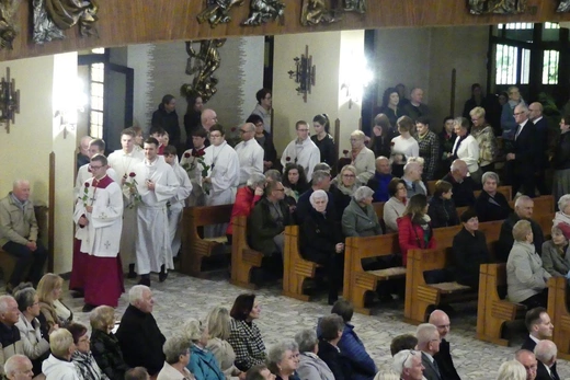 Potrójny jubileusz w parafii Jezusa Chrystusa Odkupiciela Człowieka na os. Karpackim w Bielsku-Białej