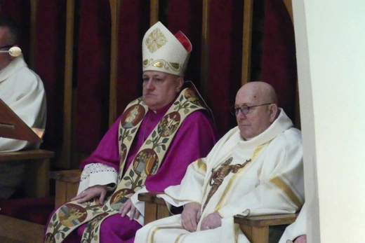 Potrójny jubileusz w parafii Jezusa Chrystusa Odkupiciela Człowieka na os. Karpackim w Bielsku-Białej