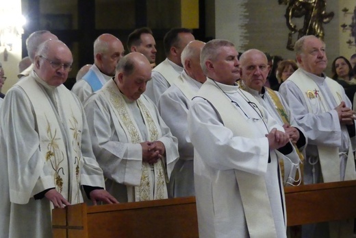 Potrójny jubileusz w parafii Jezusa Chrystusa Odkupiciela Człowieka na os. Karpackim w Bielsku-Białej