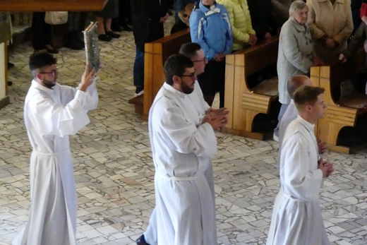 Potrójny jubileusz w parafii Jezusa Chrystusa Odkupiciela Człowieka na os. Karpackim w Bielsku-Białej
