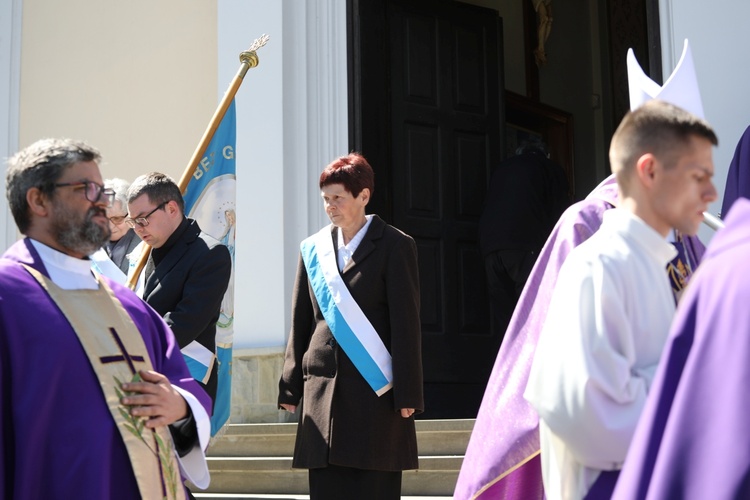 Ostatnie pożegnanie śp. ks. Mariana Kubeckiego w Dębowcu