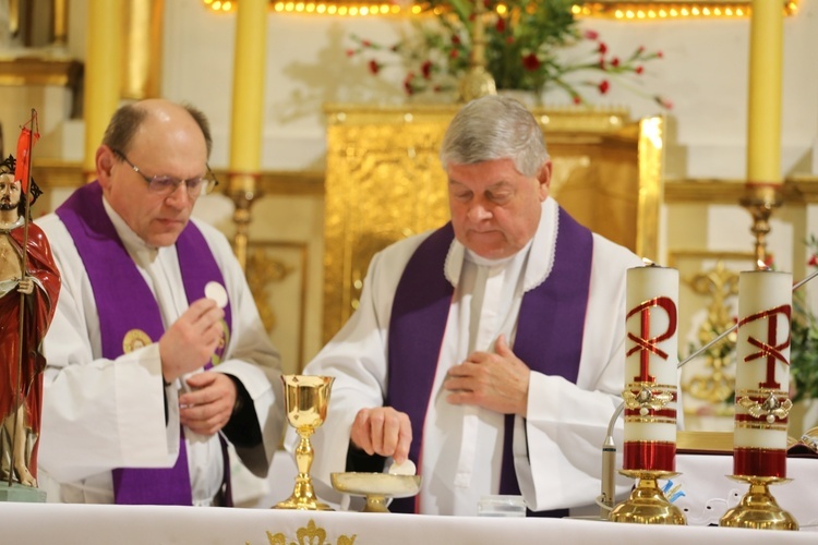 Ostatnie pożegnanie śp. ks. Mariana Kubeckiego w Dębowcu