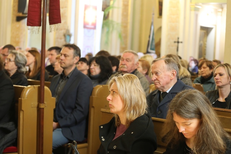 Ostatnie pożegnanie śp. ks. Mariana Kubeckiego w Dębowcu