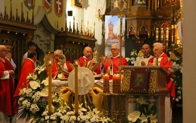 Eucharystia w szczepanowskiej bazylice.