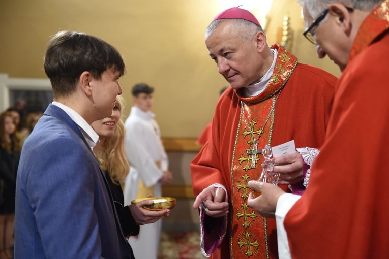 Bierzmowanie u św. Jadwigi w Dębicy