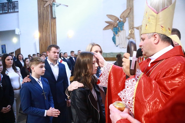 Bierzmowanie w Łękach Górnych