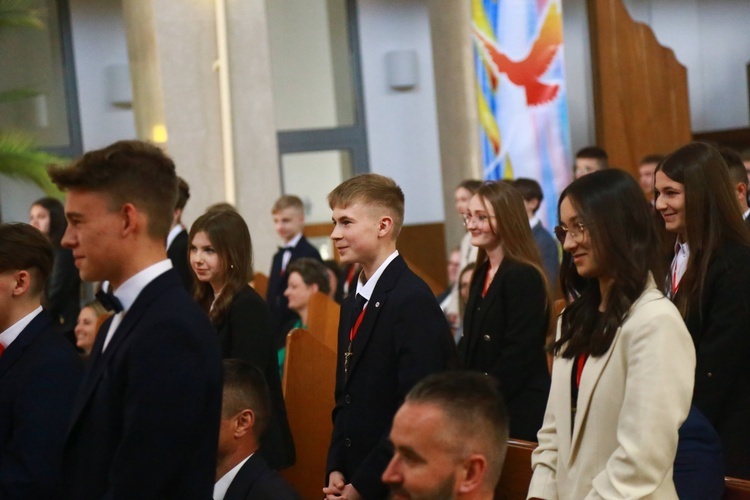 Bierzmowanie w Łękach Górnych