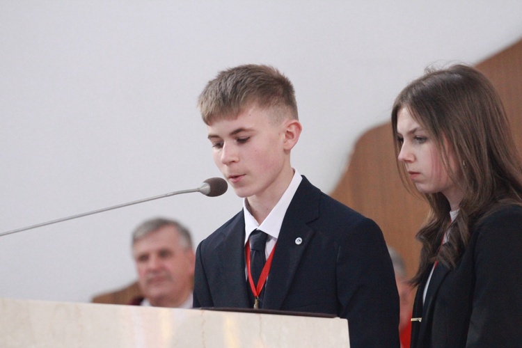 Bierzmowanie w Łękach Górnych