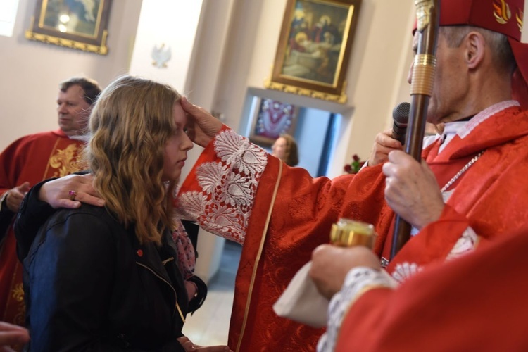 Bierzmowanie w Borzęcinie Dolnym