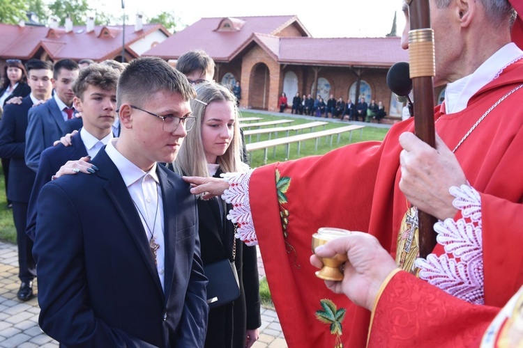 Bierzmowanie w Szczepanowie