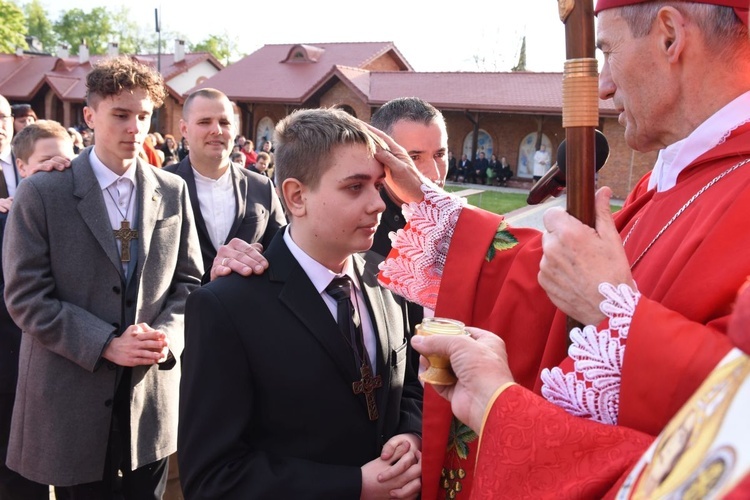 Bierzmowanie w Szczepanowie