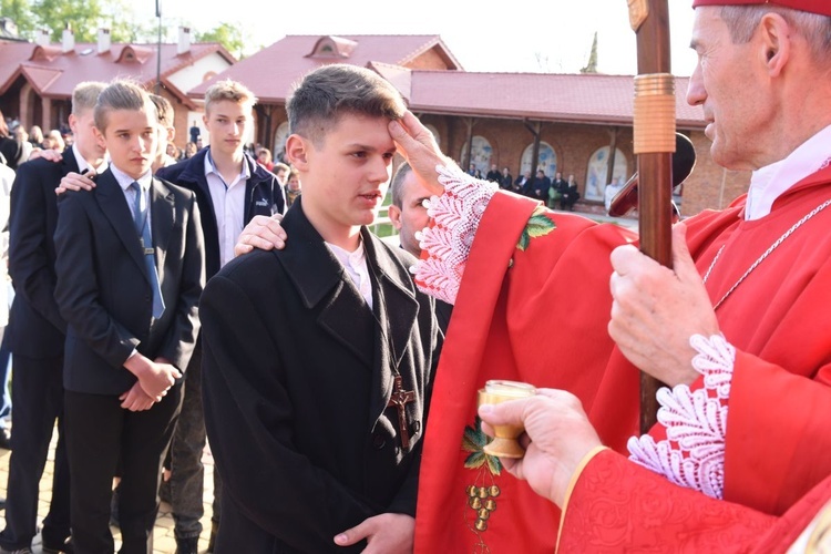 Bierzmowanie w Szczepanowie