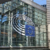 Parlament Europejski: warunkiem przystąpienia Serbii i Kosowa do UE jest normalizacja stosunków między Belgradem a Prisztiną