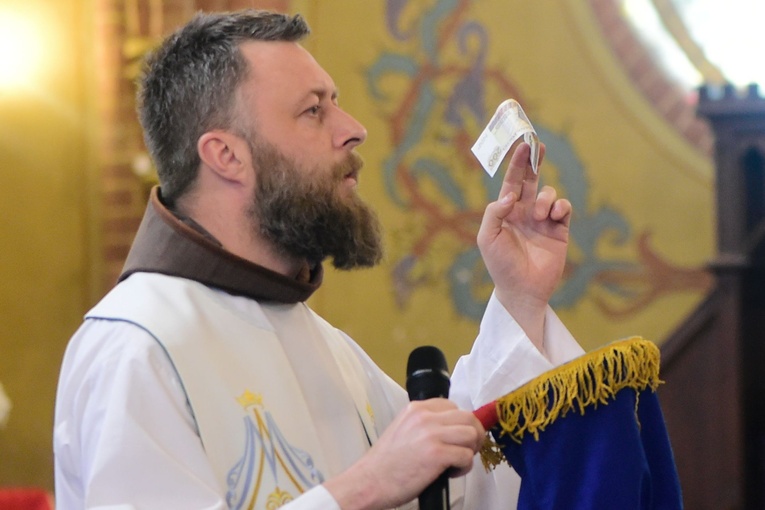 Pielgrzymka ósmoklasistów do Gietrzwałdu