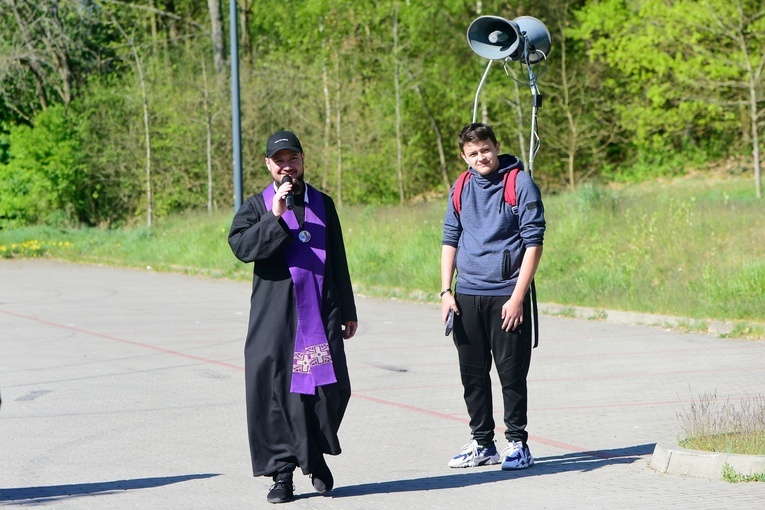 Pielgrzymka ósmoklasistów do Gietrzwałdu