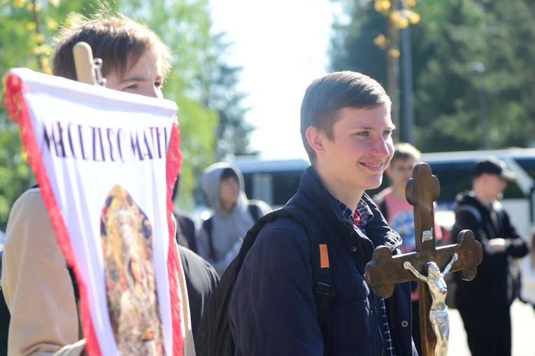 Pielgrzymka ósmoklasistów do Gietrzwałdu