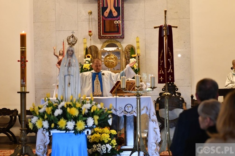 Modlitwa za Gorzów Wlkp. z różańcem w ręku