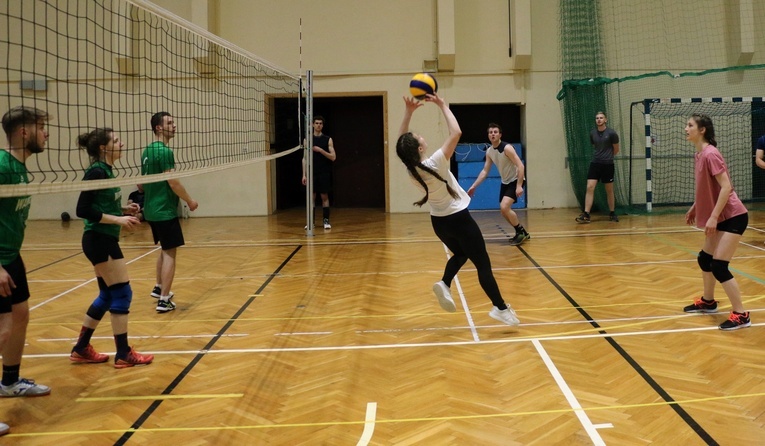 9. mistrzostwa duszpasterstw akademickich Wrocławia w siatkówce