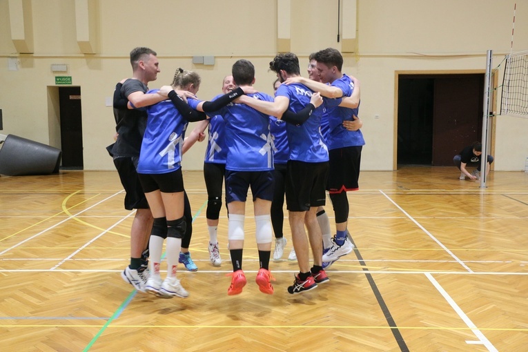 9. mistrzostwa duszpasterstw akademickich Wrocławia w siatkówce