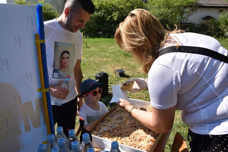 Biegli i maszerowali dla Maryi w oliwskich lasach