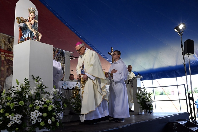 Pielgrzymka Żywego Różańca do Skrzatusza