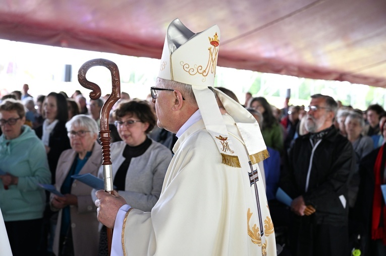 Pielgrzymka Żywego Różańca do Skrzatusza