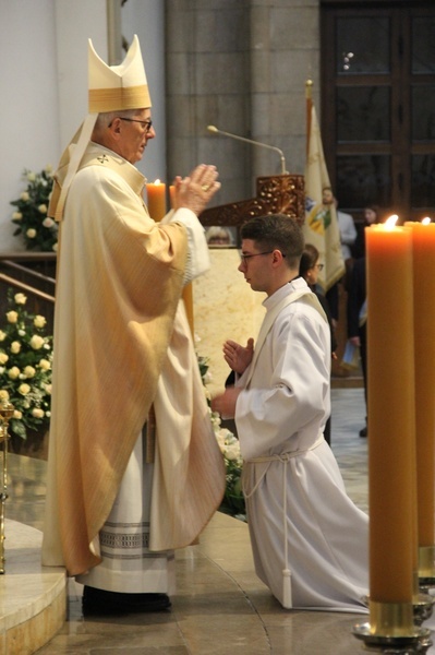 Święcenia kapłańskie w Katowicach