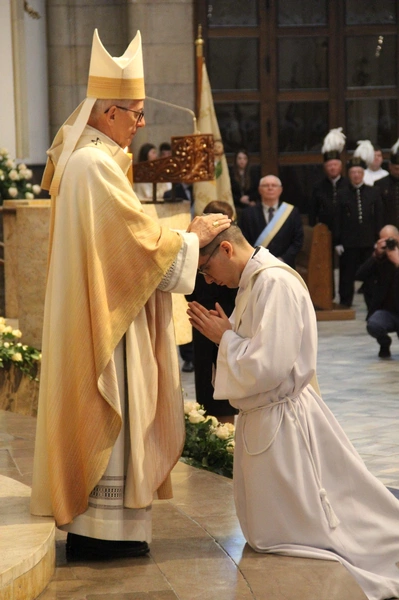 Święcenia kapłańskie w Katowicach