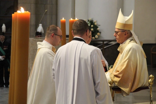 Święcenia kapłańskie w Katowicach