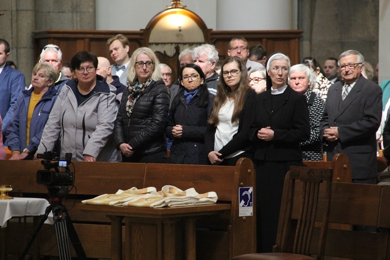 Święcenia kapłańskie w Katowicach