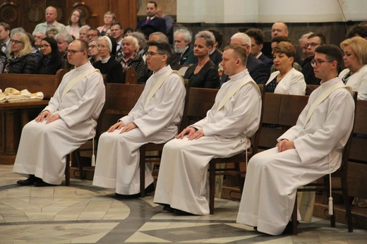 Święcenia kapłańskie w Katowicach