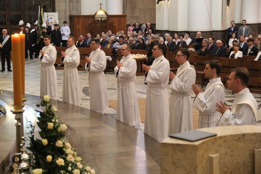 Święcenia kapłańskie w Katowicach
