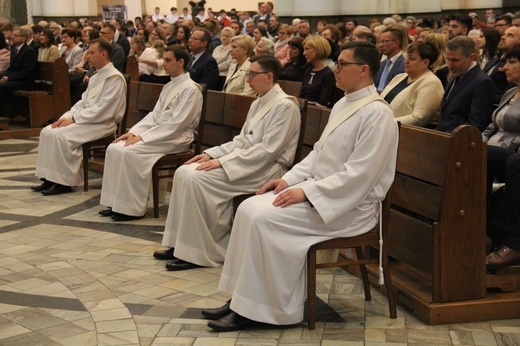 Święcenia kapłańskie w Katowicach