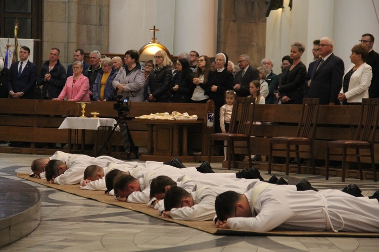 Święcenia kapłańskie w Katowicach