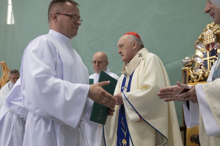Nadzwyczajni szafarze Komunii św.