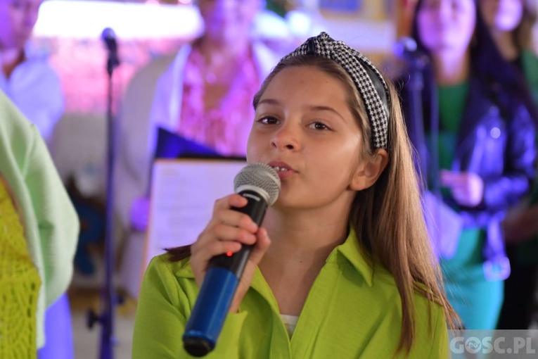 Próba generalna przed koncertem uwielbienia chóru "Skrzydła" w Gaworzycach