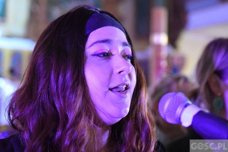 Próba generalna przed koncertem uwielbienia chóru "Skrzydła" w Gaworzycach