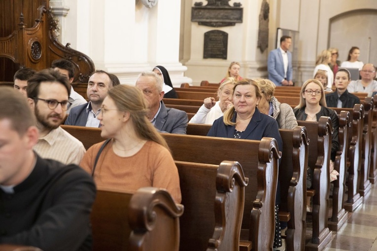 Święcenia diakonatu