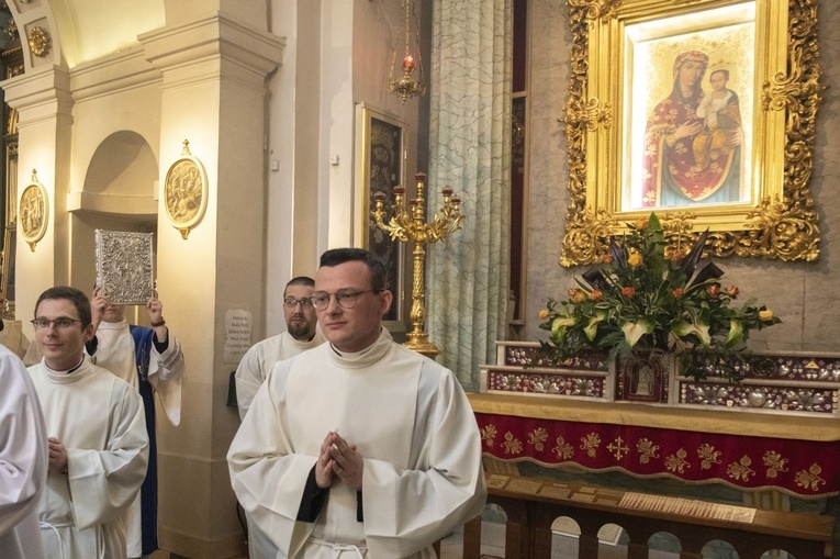 Święcenia diakonatu
