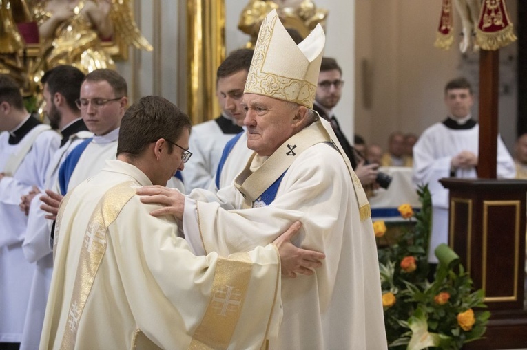 Święcenia diakonatu