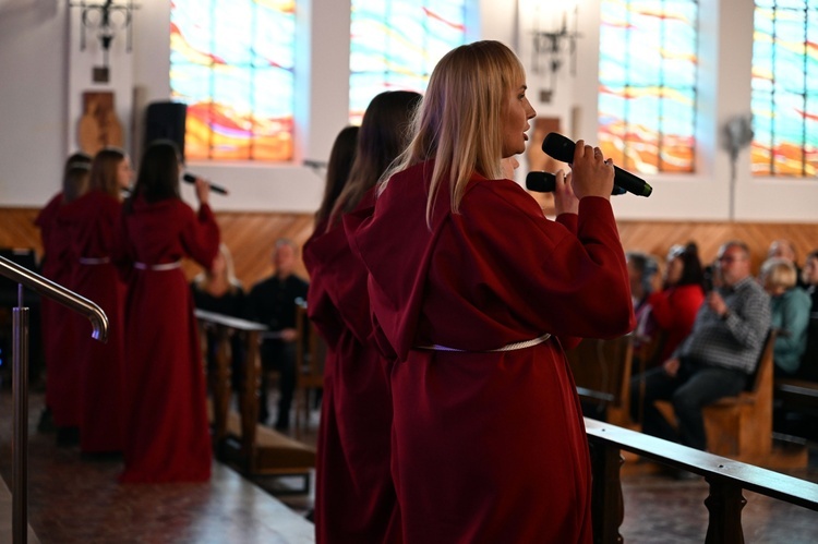 Spektakl muzyczny w Ustroniu Morskim