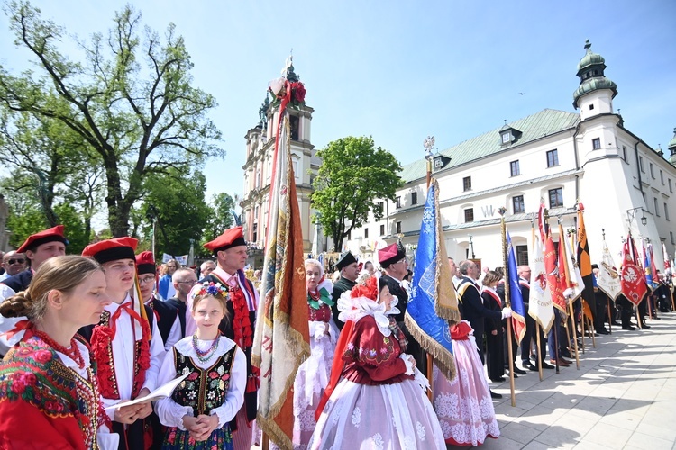 Procesja św. Stanisława z Wawelu na Skałkę 2023 cz. 2