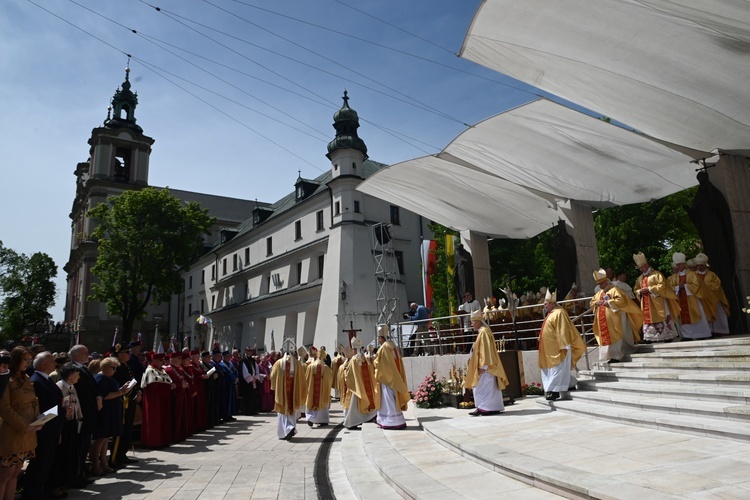 Procesja św. Stanisława z Wawelu na Skałkę 2023 cz. 2