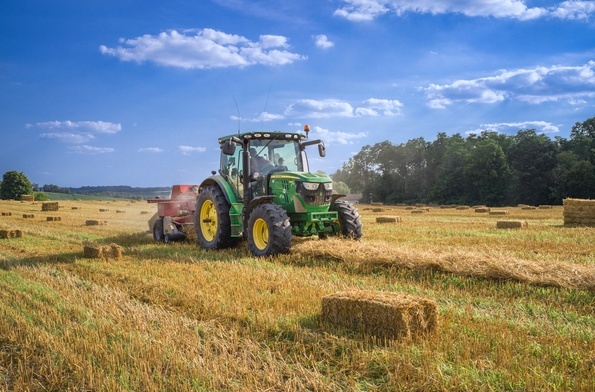 KE zatwierdziła program Polski o wartości 1,3 mld euro, który ma wesprzeć producentów rolnych