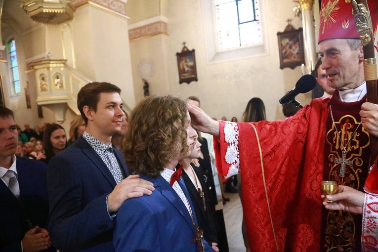 Bierzmowanie w Podegrodziu